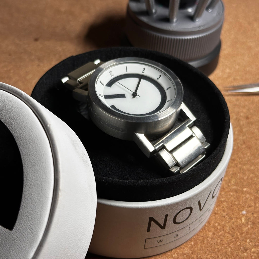 Absolute - Silver & White (Like New)