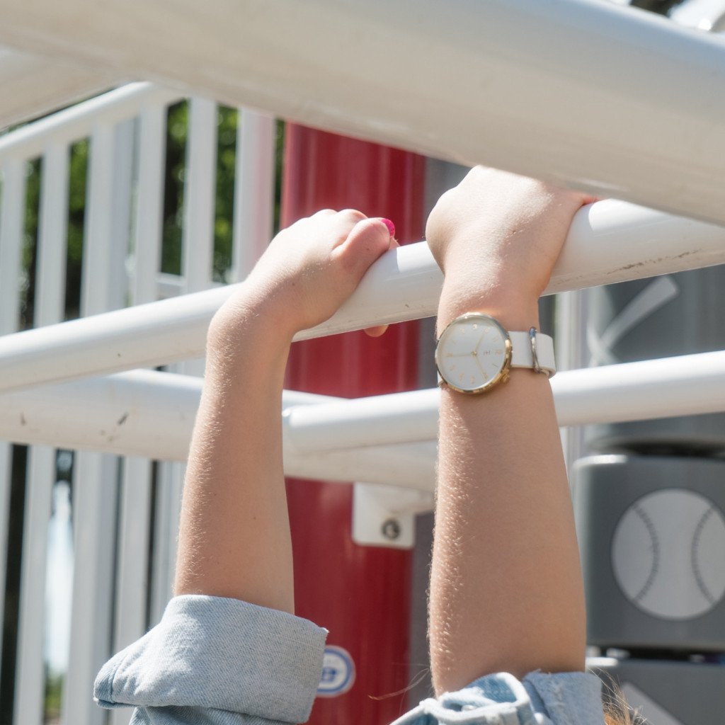 The Cali - Sunny + White